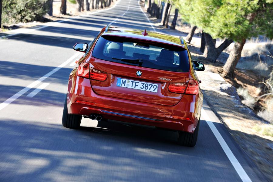  BMW 328i Touring Sport Line 2012 года  (фото 28 из 38)